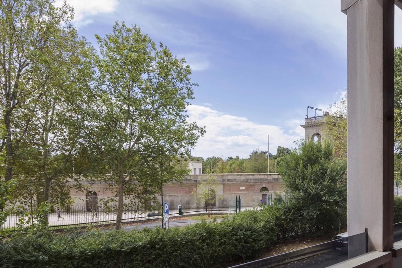 Contempora - Elvezia 8 - E14 Milán